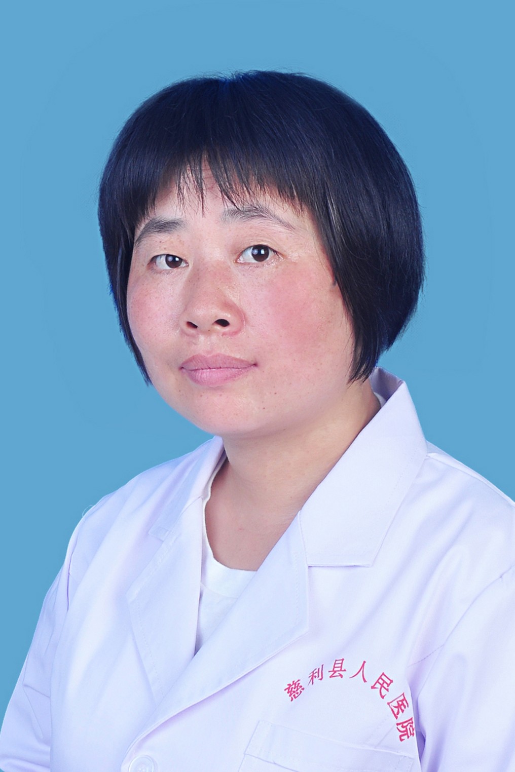儿科副主任医师 向左英