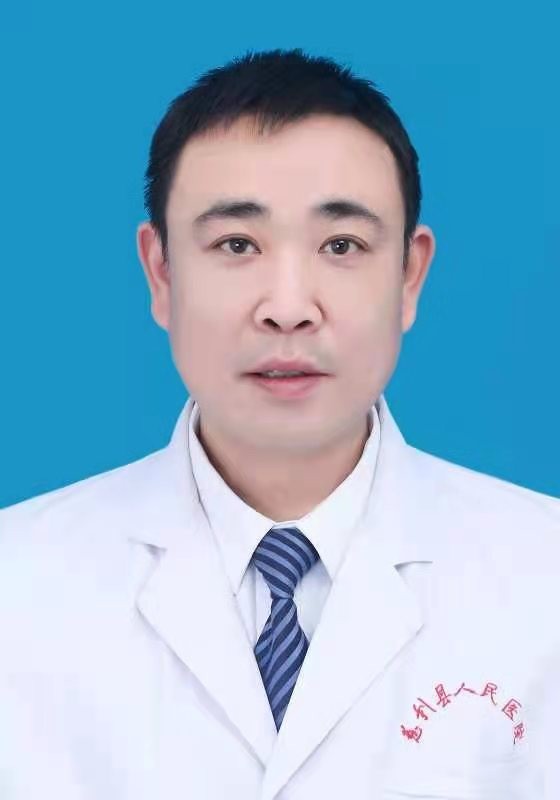 内科副主任医师 谢侃侃